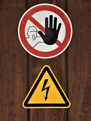 Alt hvad du behøver at vide om faresymboler til din bil